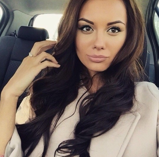 Я живу в Москве, и мои услуги доступны тебе прямо сейчас. Со мной ты окунешься в море удовольствия и наслаждения. Я могу предложить тебе широкий спектр услуг, от классического массажа до самых откровенных экспериментов. У меня есть множество довольных клиентов, которые отмечают мою внимательность, профессионализм и умение угадывать желания. Мои фото 100% реальны, и они говорят сами за себя. Жду тебя, чтобы воплотить твои самые сокровенные мечты в жизнь. 💋🌹🔥 Станислава
